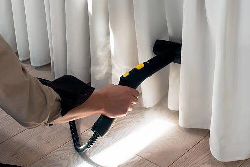Curtain steam cleaning